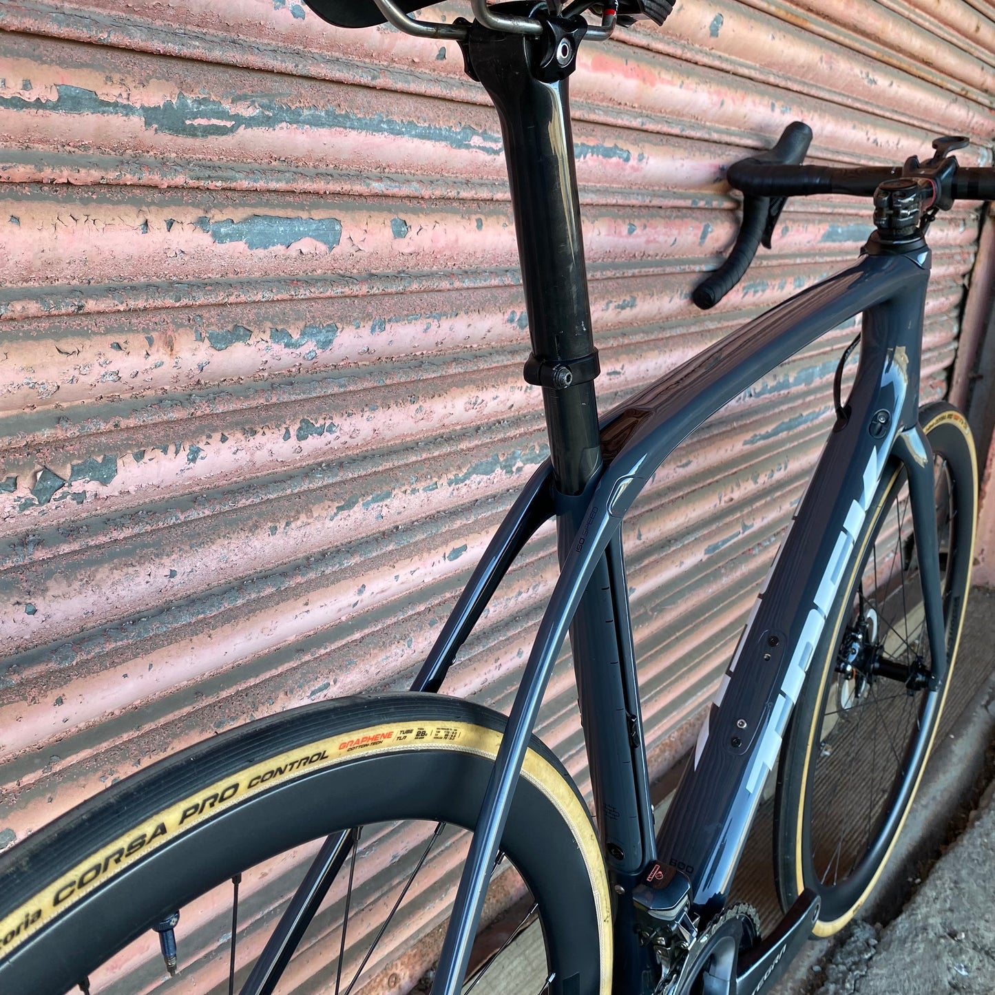 Trek Domane SLR Ultegra Di2 Disc Carbon Endurance Road Bike - 58cm