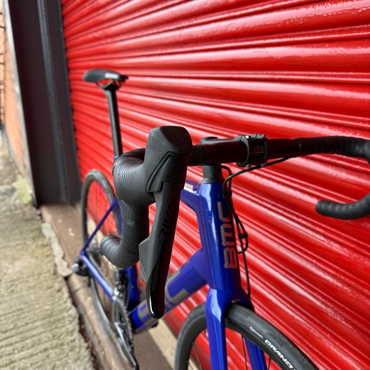 BMC TeamMachine SLR SRAM Rival AXS Carbon Disc Road Bike - 58cm