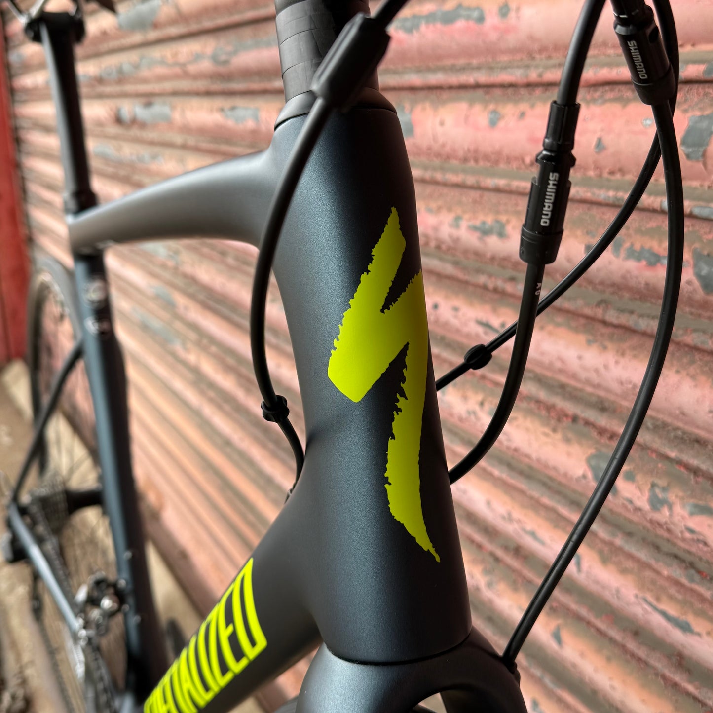 Specialized Tarmac SL6 Sport Shimano 105 Disc Carbon Road Bike - 58cm