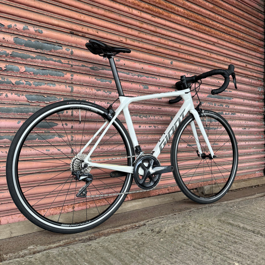 Giant Road Bike Price Giant Defy Giant Bikes 2020 Models Giant