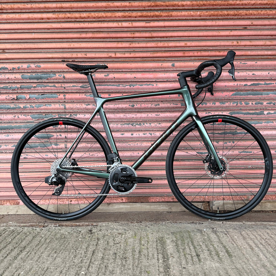 Giant TCR Advanced Pro SRAM AXS 12 Speed Carbon Disc Road Bike