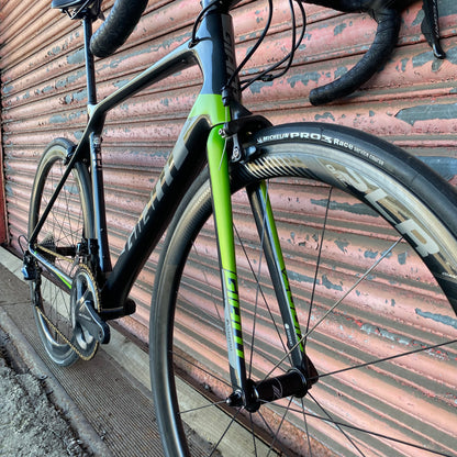 Giant TCR Advanced Pro Ultegra Carbon Road Bike - M/L 56cm