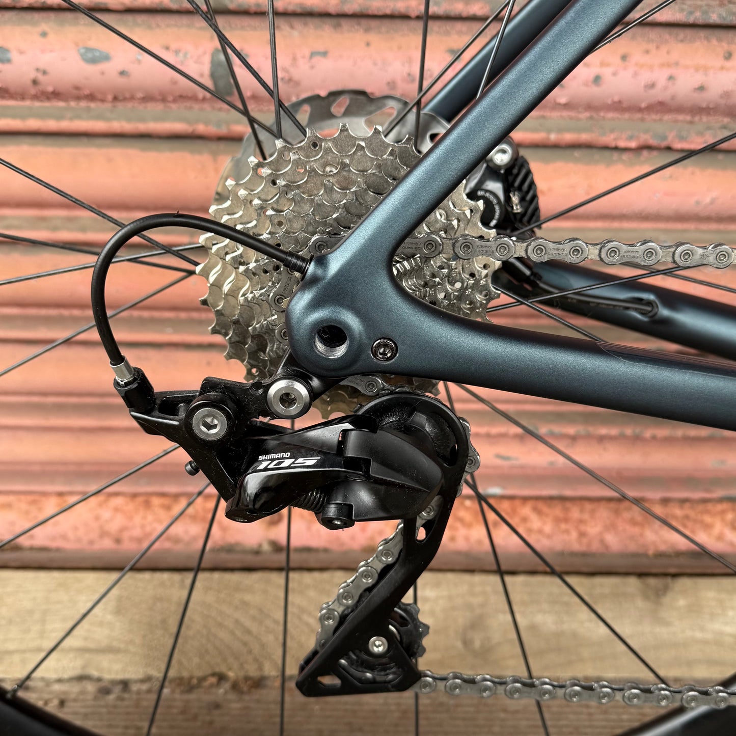 Specialized Tarmac SL6 Sport Shimano 105 Disc Carbon Road Bike - 58cm