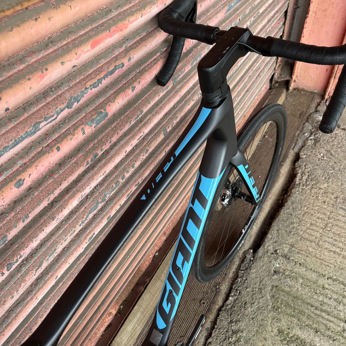 Giant Defy Advanced Pro 0 SRAM Red AXS 12 speed Carbon Endurance Road Bike - XL 60cm