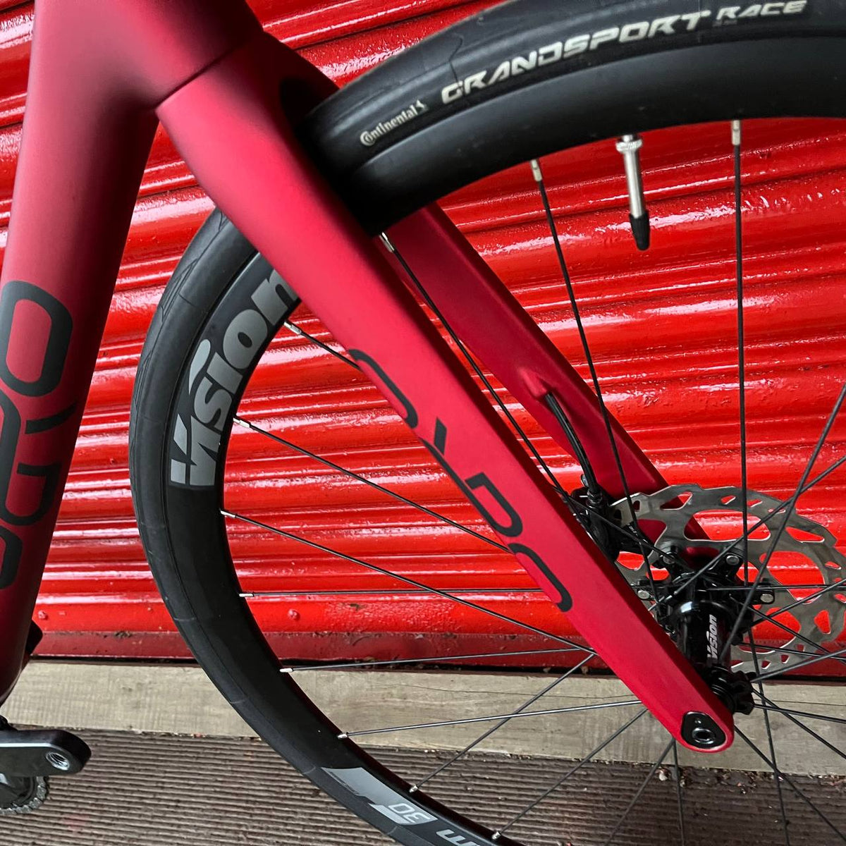 Orro Gold Evo 105 12 speed Disc Carbon Road Bike - 54cm