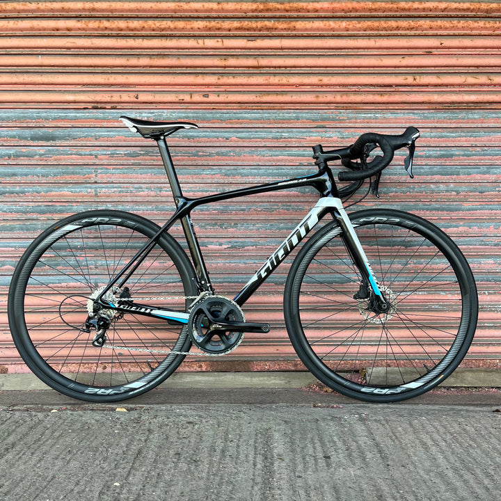 Giant TCR Advanced Shimano 105 Carbon Disc Road Bike - M 54cm