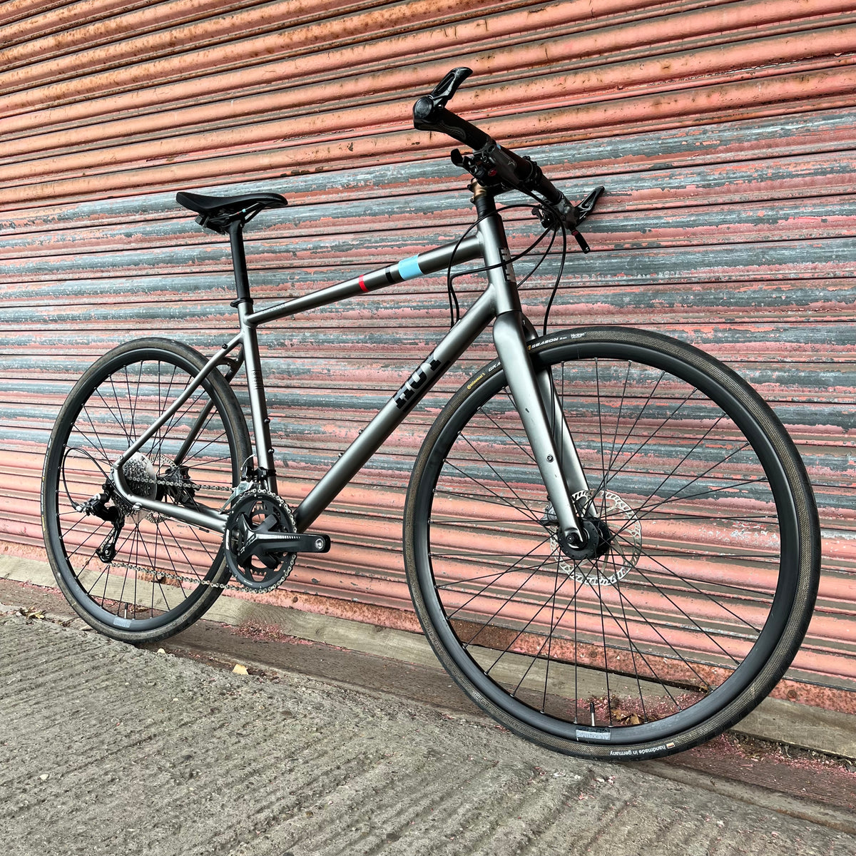 Hoy Shizuoka 004 SRAM Rival Hydraulic Brakes 11sp Hybrid City Road Bike - Medium