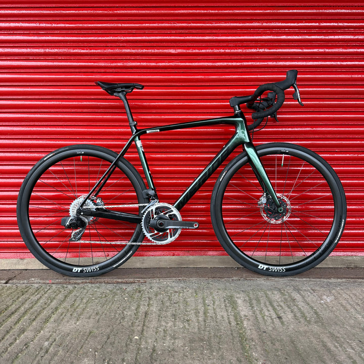 Merida Scultura 9000-E SRAM Red AXS Carbon Disc Road Bike - ML 56cm
