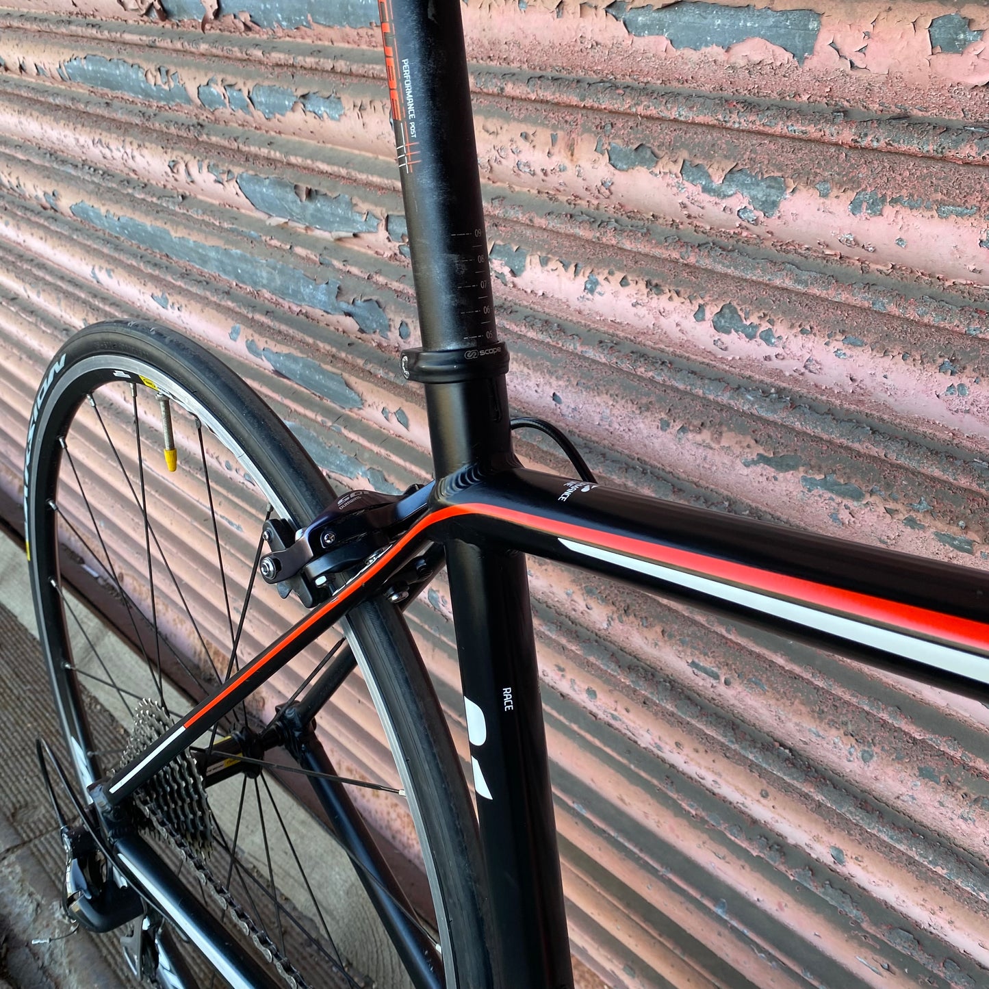Cube Peloton Aluminium Shimano 105 Road Bike - 53cm