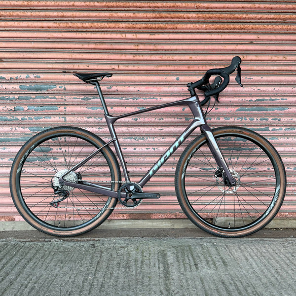 giant revolt carbon gravel bike Giant Revolt Advanced Pro GRX Disc Carbon Gravel Road Bike
