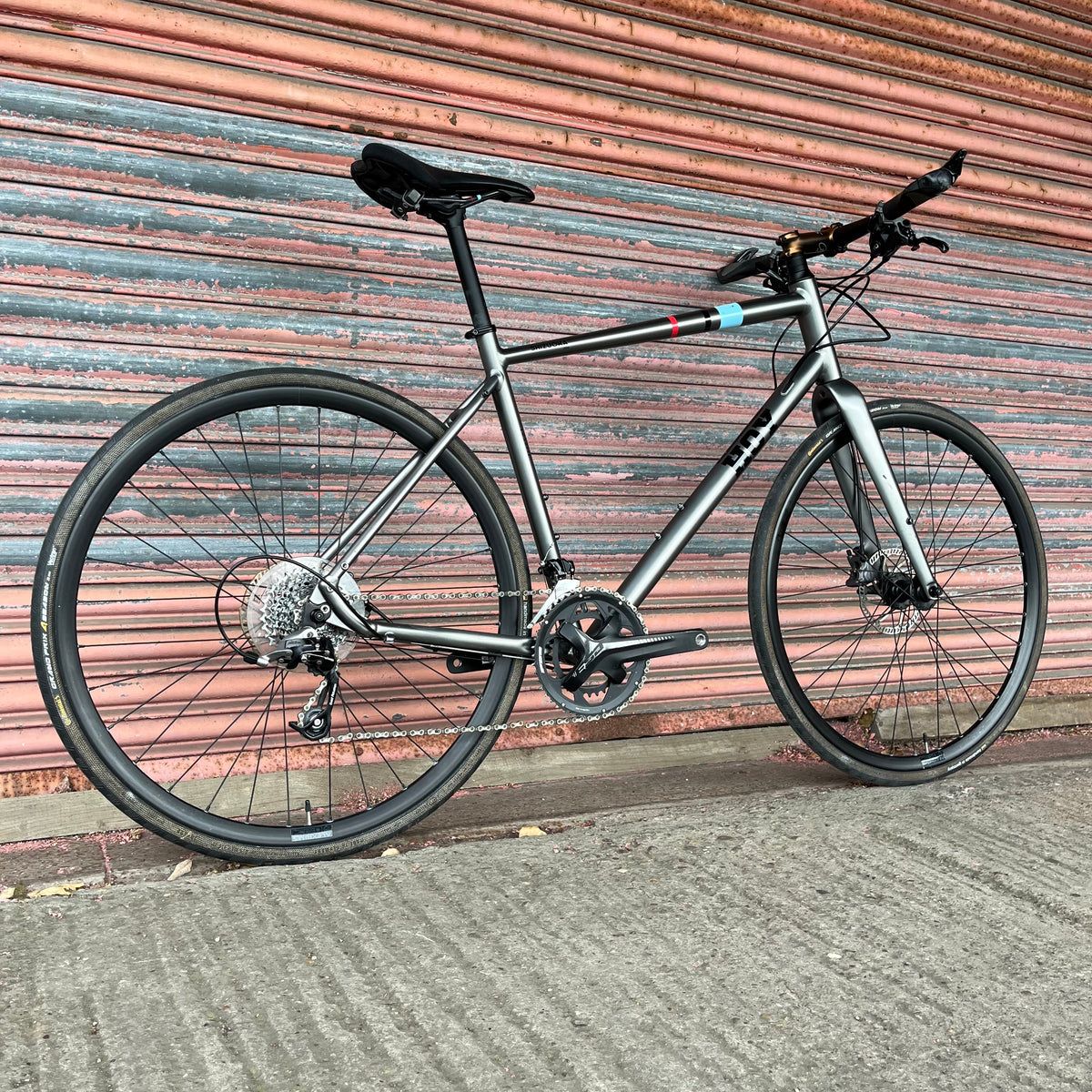 Hoy Shizuoka 004 SRAM Rival Hydraulic Brakes 11sp Hybrid City Road Bike - Medium