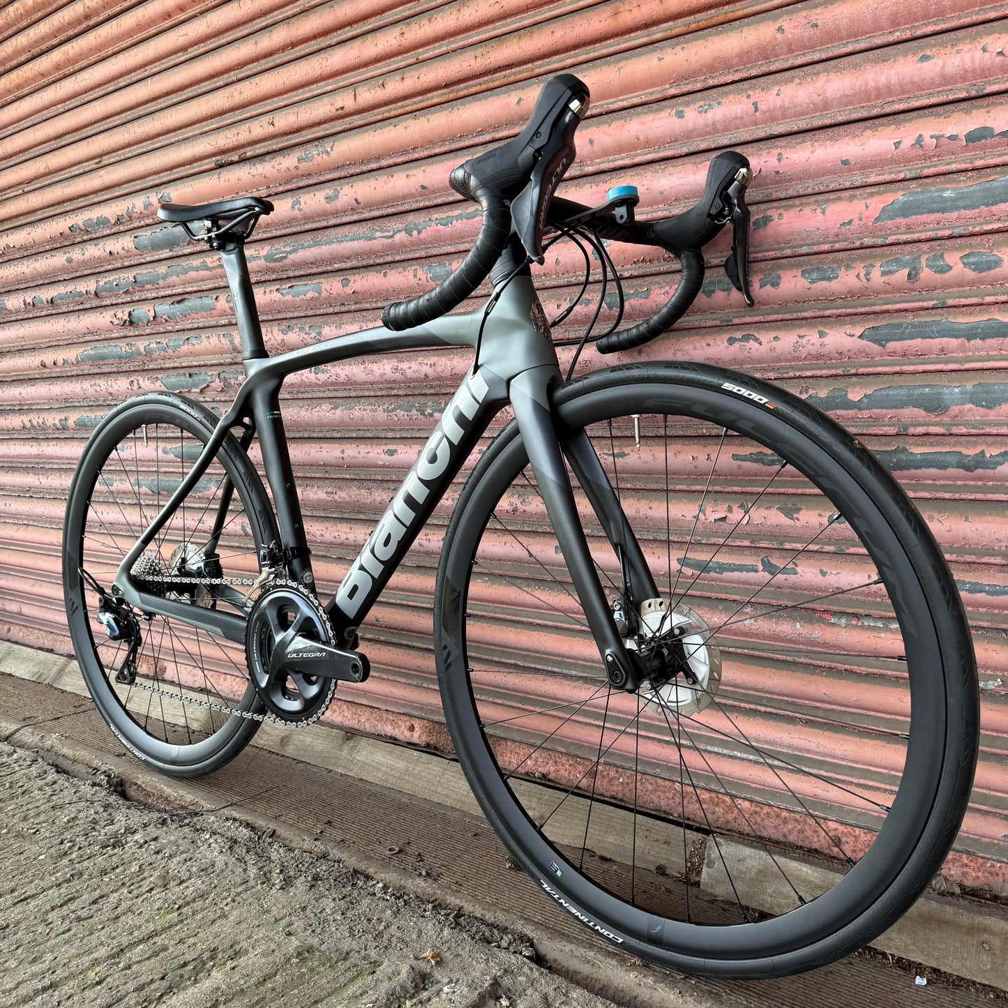 Bianchi Oltre XR3 CV Ultegra Carbon Aero Disc Road Bike - 50cm