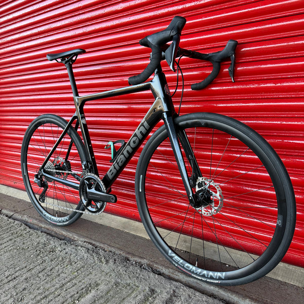 bianchi carbon road bike uk Bianchi Sprint Ultegra Di2 Carbon Disc Road Bike