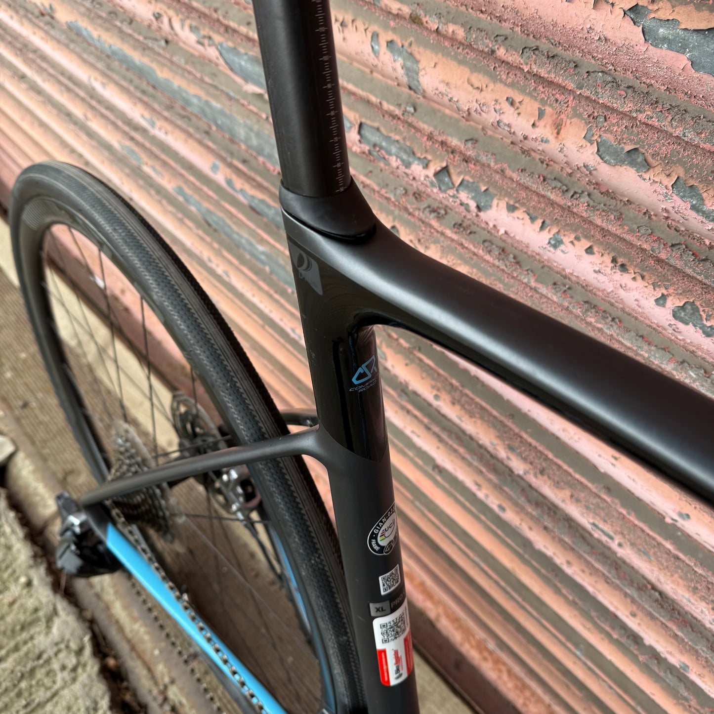 Giant Defy Advanced Pro 0 SRAM Red AXS 12 speed Carbon Endurance Road Bike - XL 60cm