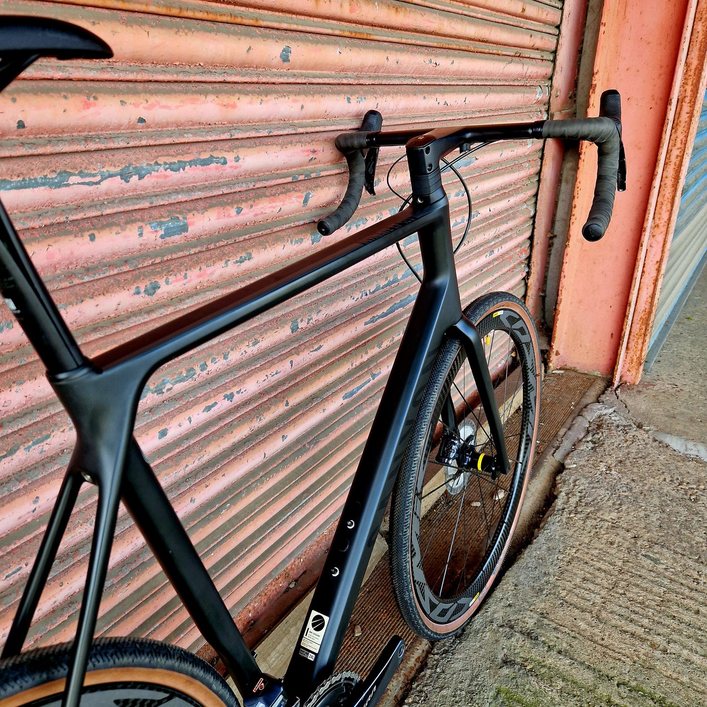 Canyon Ultimate CF SLX Ultegra Di2 Carbon Disc Road Bike - 2XL 61cm