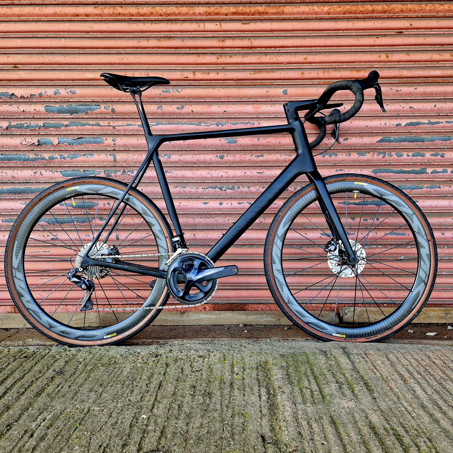 Canyon Ultimate CF SLX Ultegra Di2 Carbon Disc Road Bike - 2XL 61cm