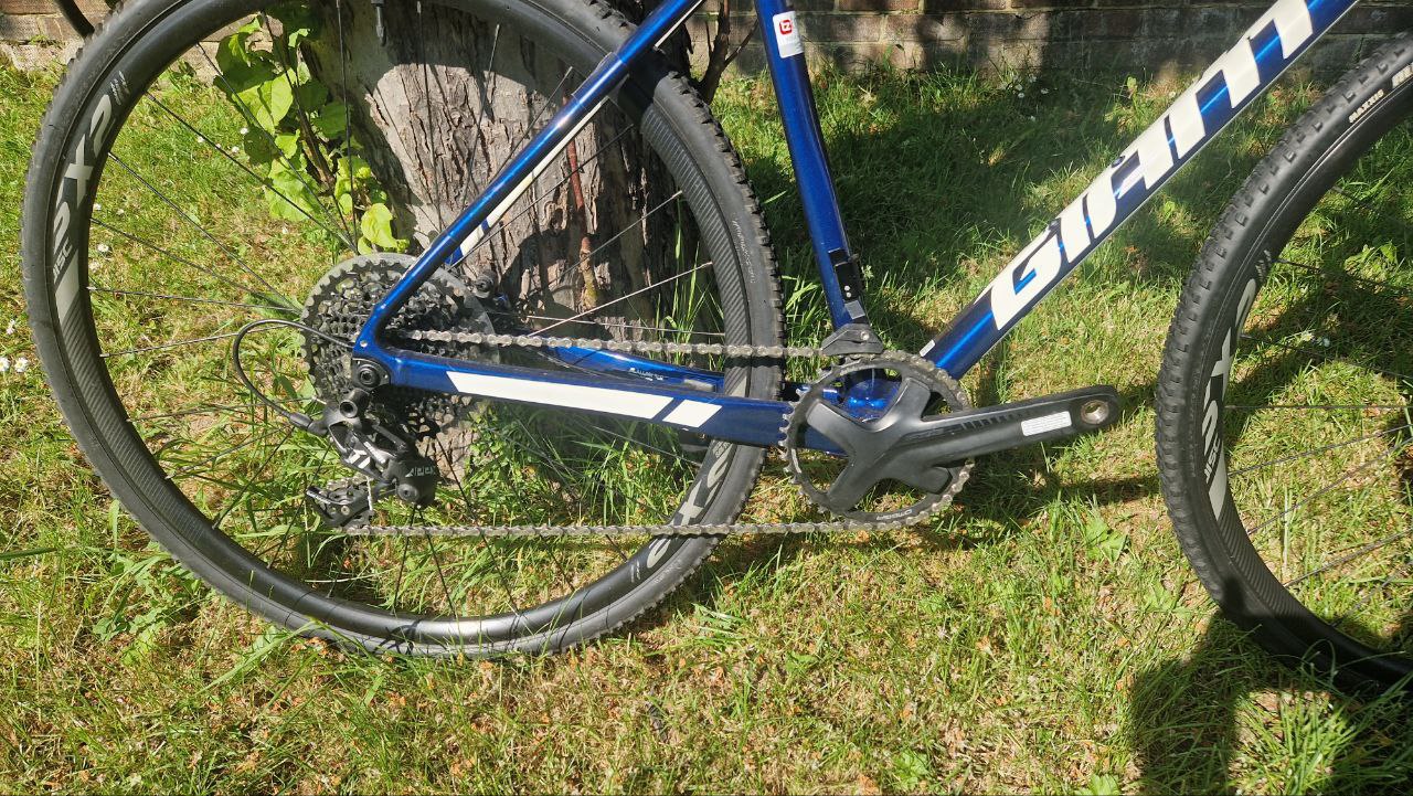 Giant TCX SLR 2 Gravel / Cyclo Cross Bike SRAM Apex Disc Brakes - Size Small