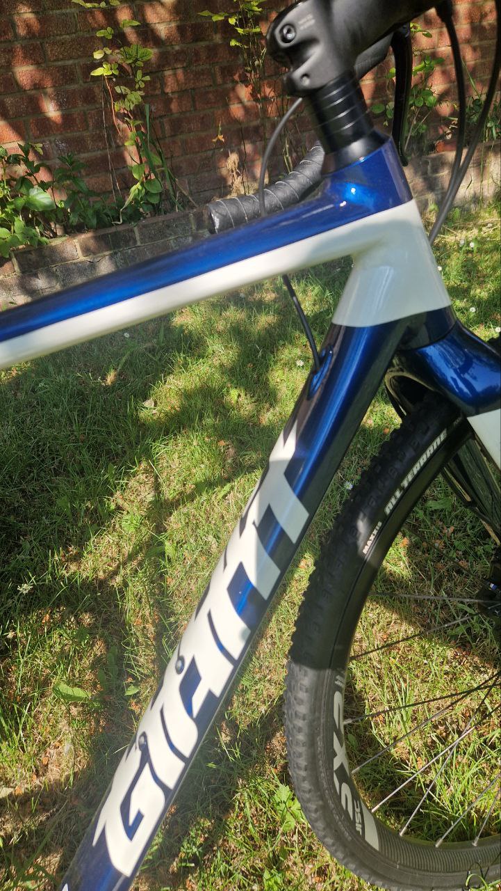 Giant TCX SLR 2 Gravel / Cyclo Cross Bike SRAM Apex Disc Brakes - Size Small