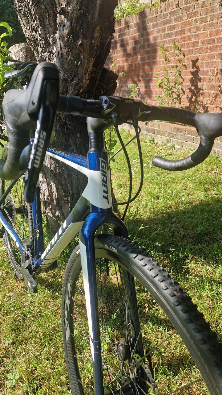 Giant TCX SLR 2 Gravel / Cyclo Cross Bike SRAM Apex Disc Brakes - Size Small