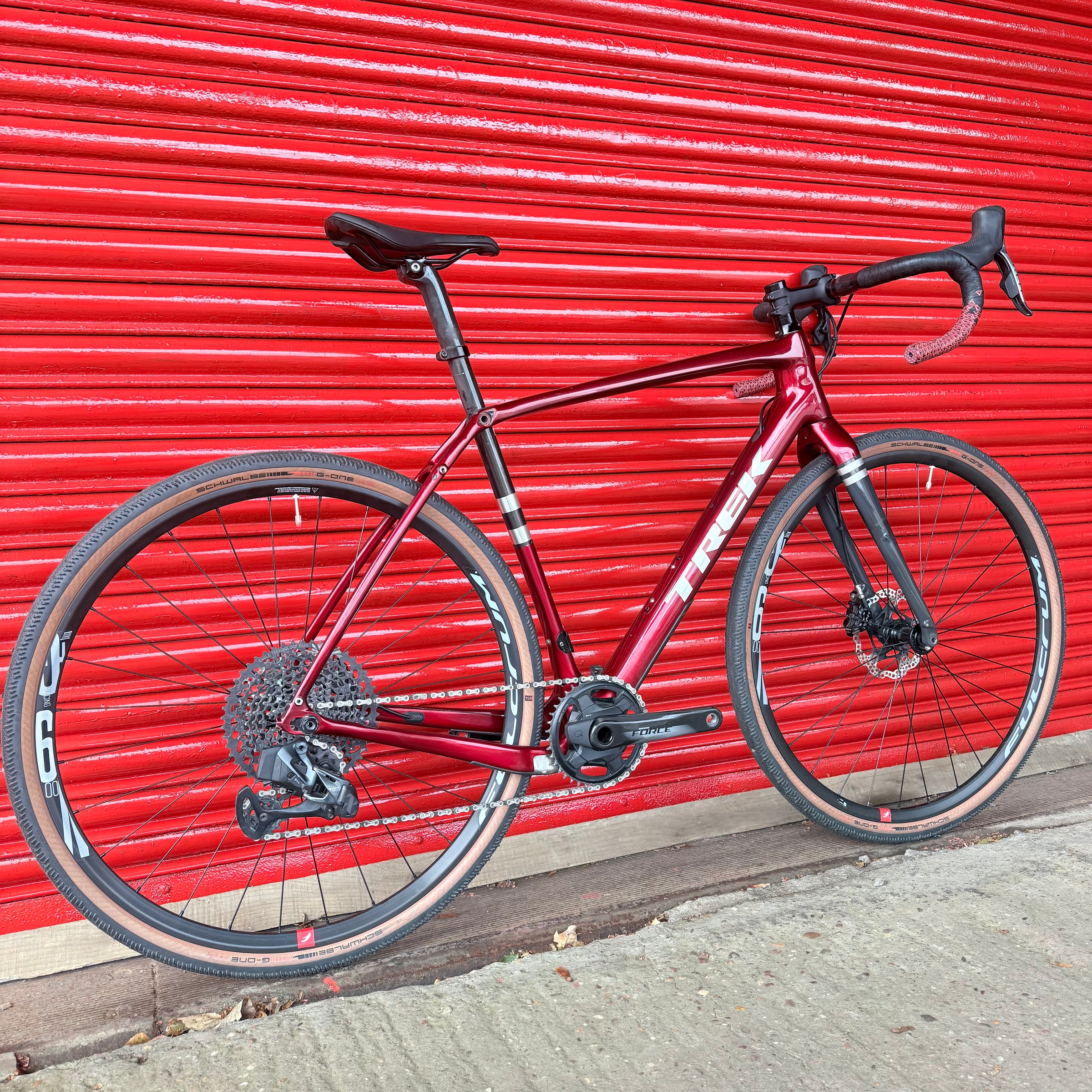 Trek Checkpoint SL7 SRAM Force AXS Carbon Disc Gravel Bike - 56cm