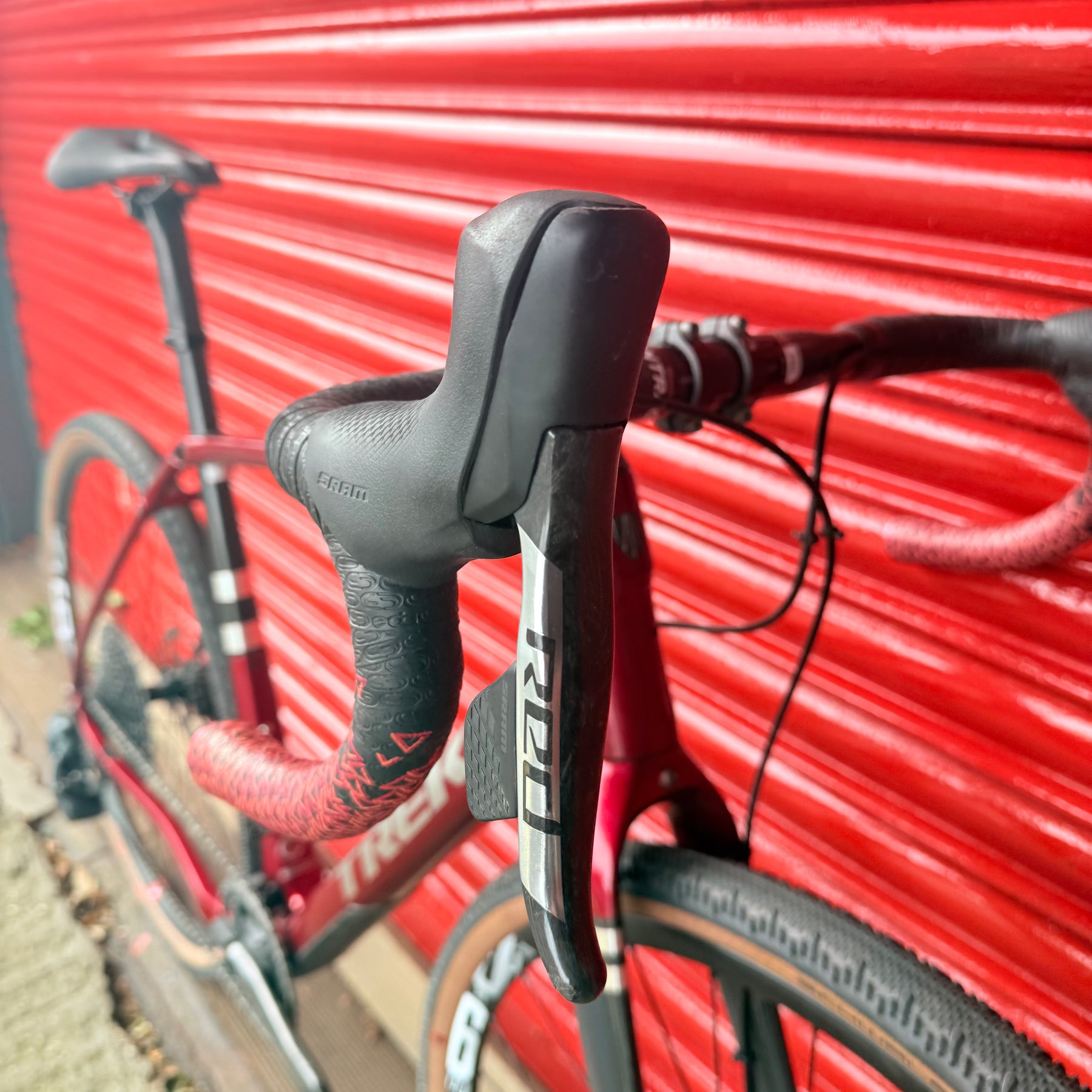 Trek Checkpoint SL7 SRAM Force AXS Carbon Disc Gravel Bike - 56cm