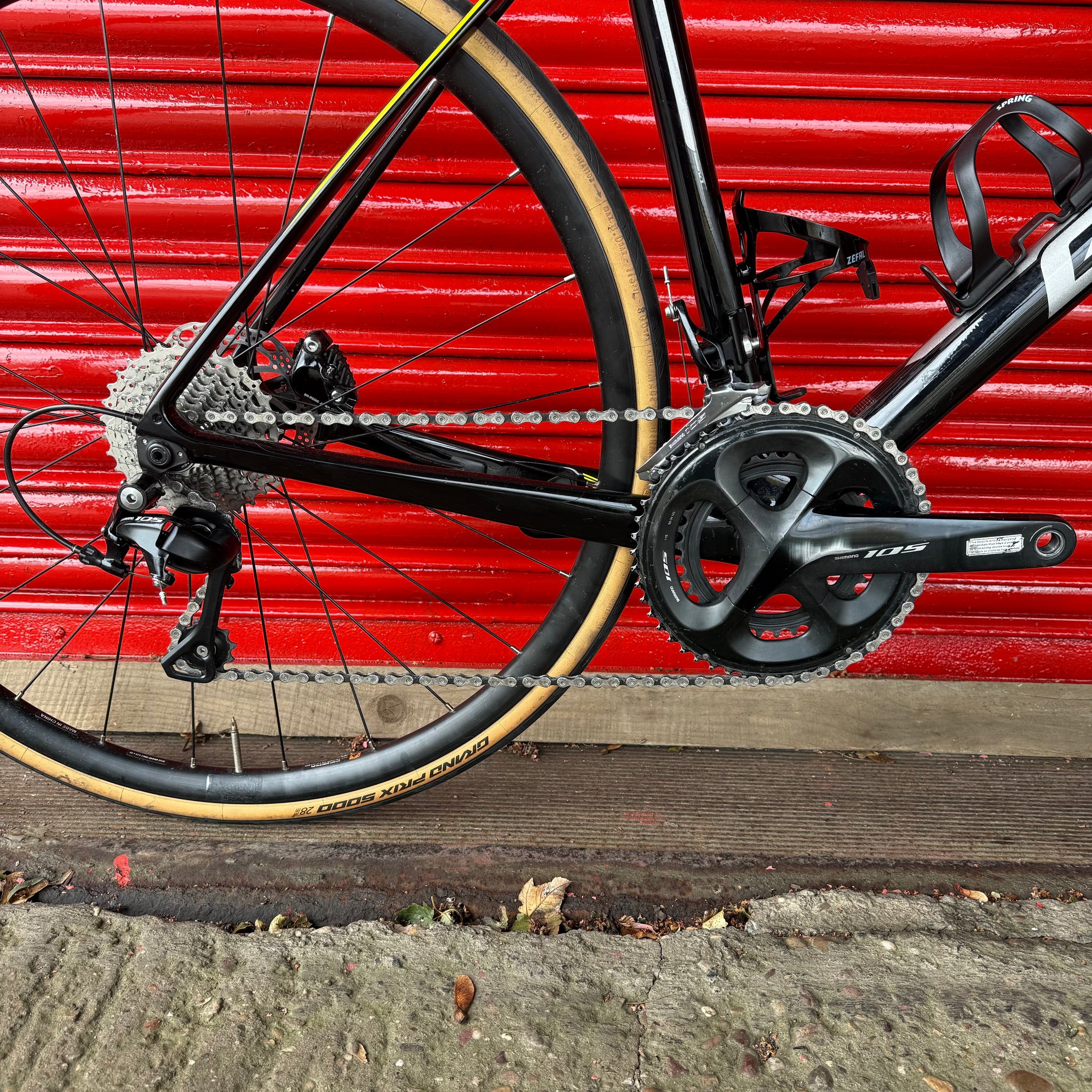 Giant Defy Advanced Pro Shimano 105 Carbon Disc Road Bike - L 58cm