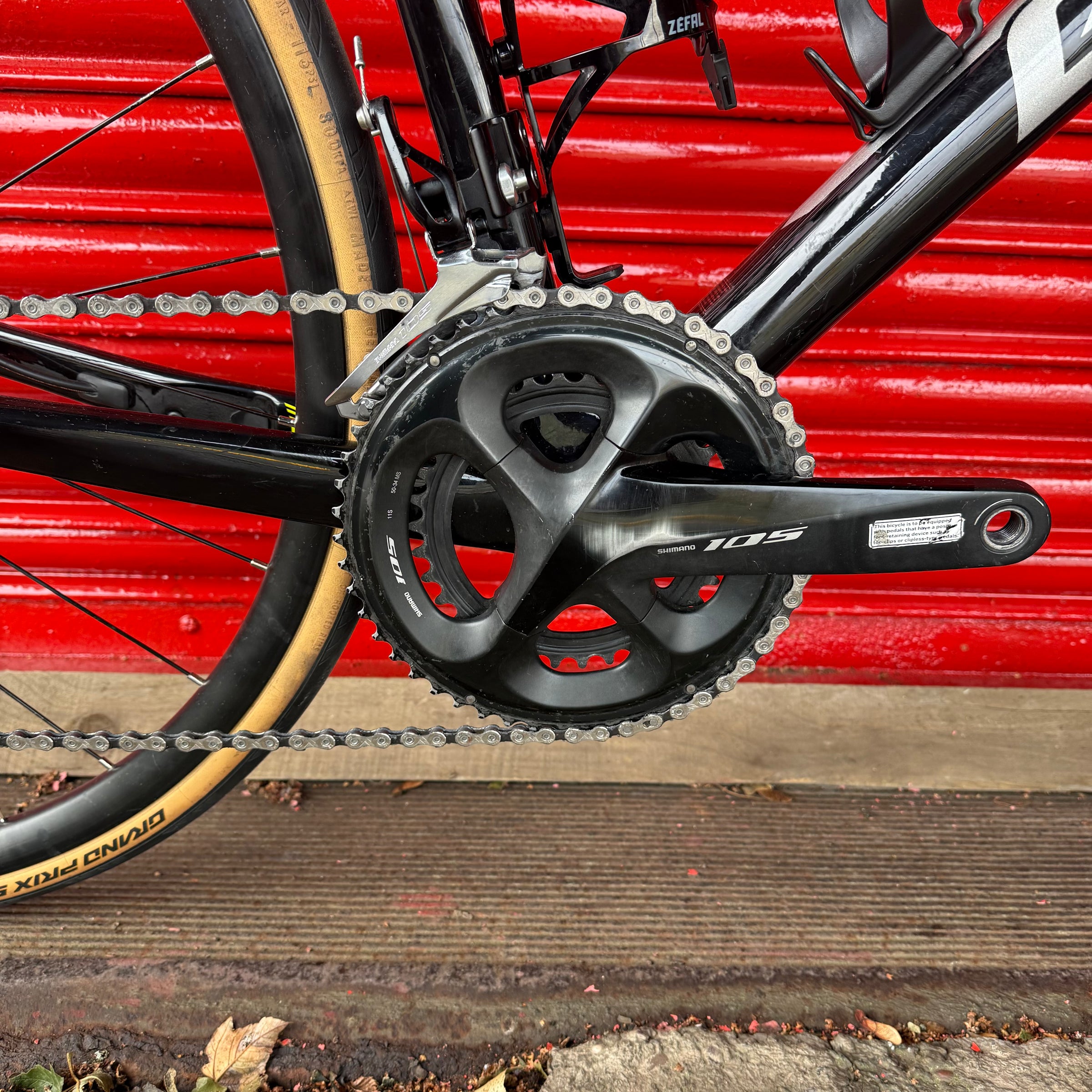 Giant Defy Advanced Pro Shimano 105 Carbon Disc Road Bike - L 58cm
