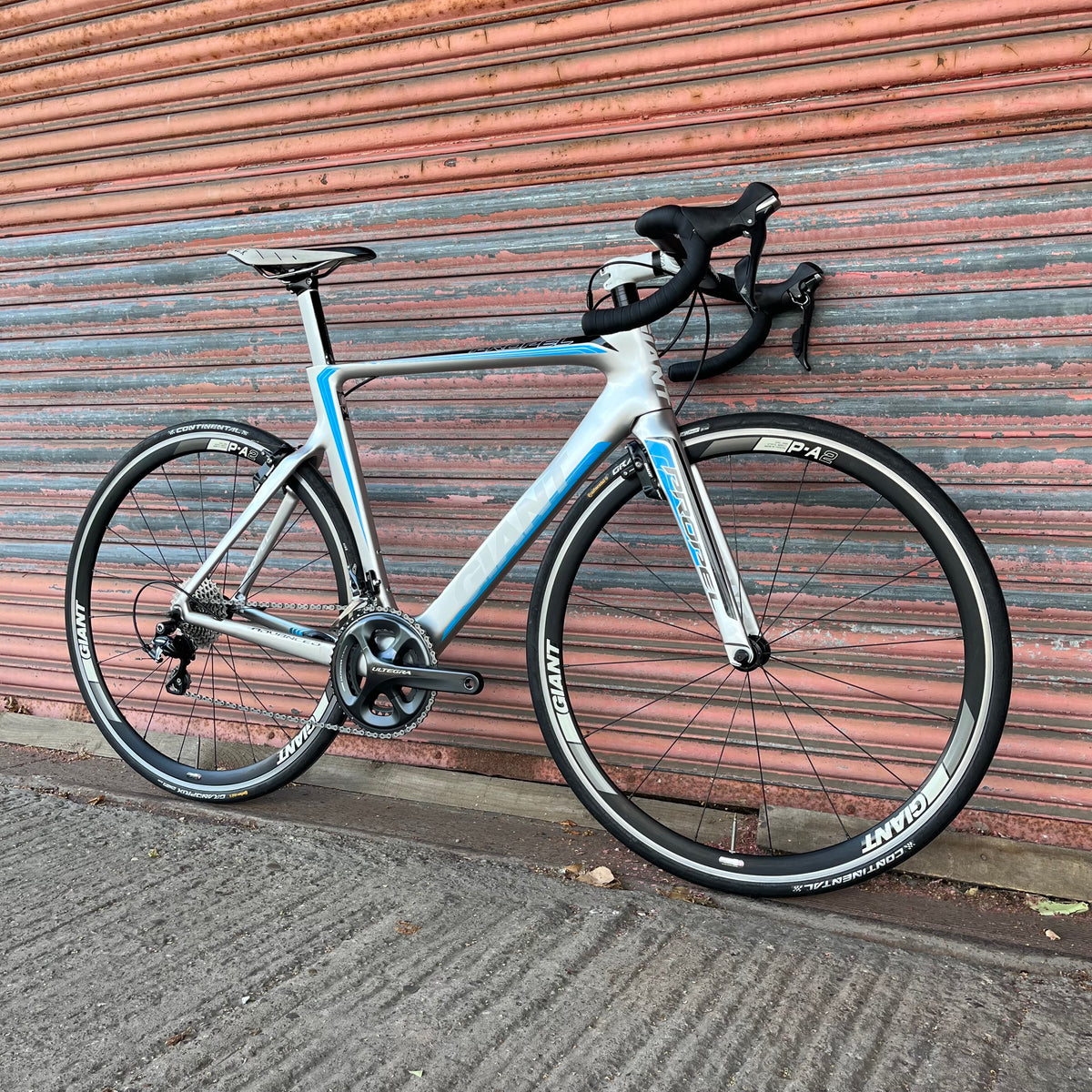 Giant Propel Advanced 2 Ultegra Carbon Aero Road Bike - M 54cm