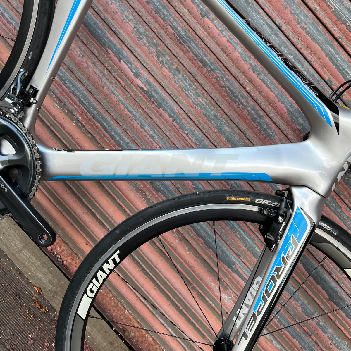 Giant Propel Advanced 2 Ultegra Carbon Aero Road Bike - M 54cm