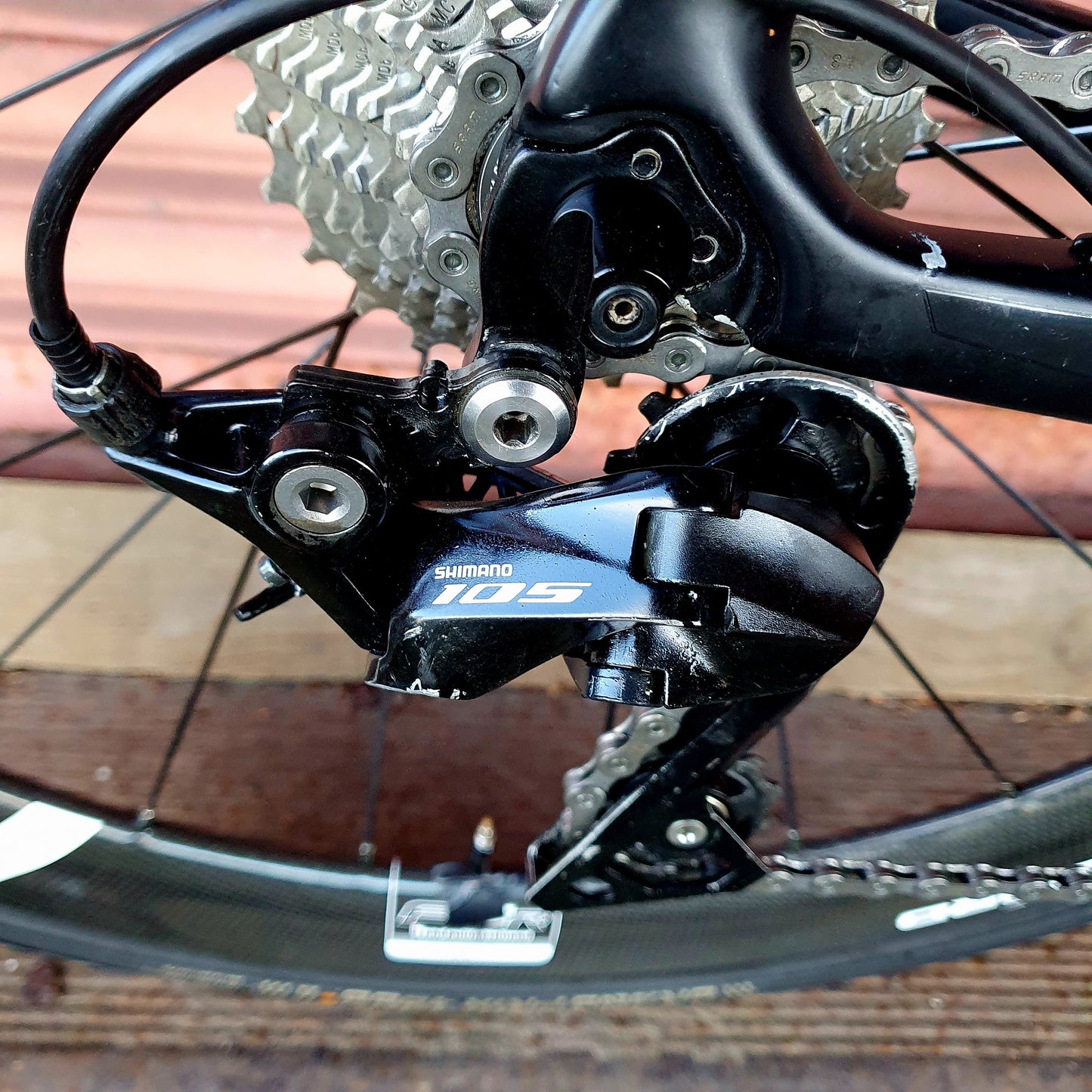Planet X EC130E Shimano 105 Carbon Aero Road Bike FFWD F6R - Small 49cm