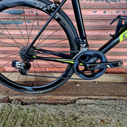 Giant TCR Advanced Pro SRAM RED eTap Carbon Road Bike with SLR1 wheels - M/L