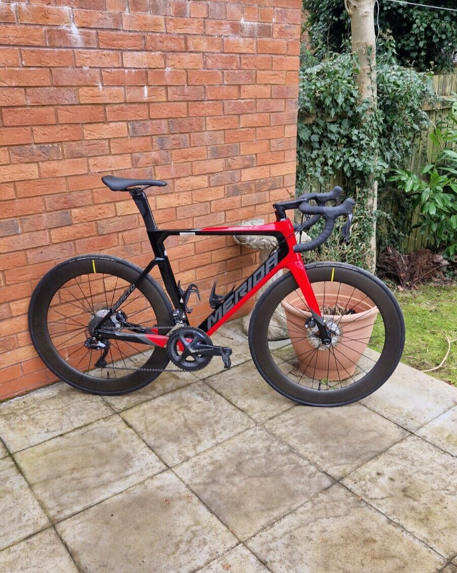 Merida Reacto 7000e (M/L) Ultegra Di2 Carbon Disc Road Bike