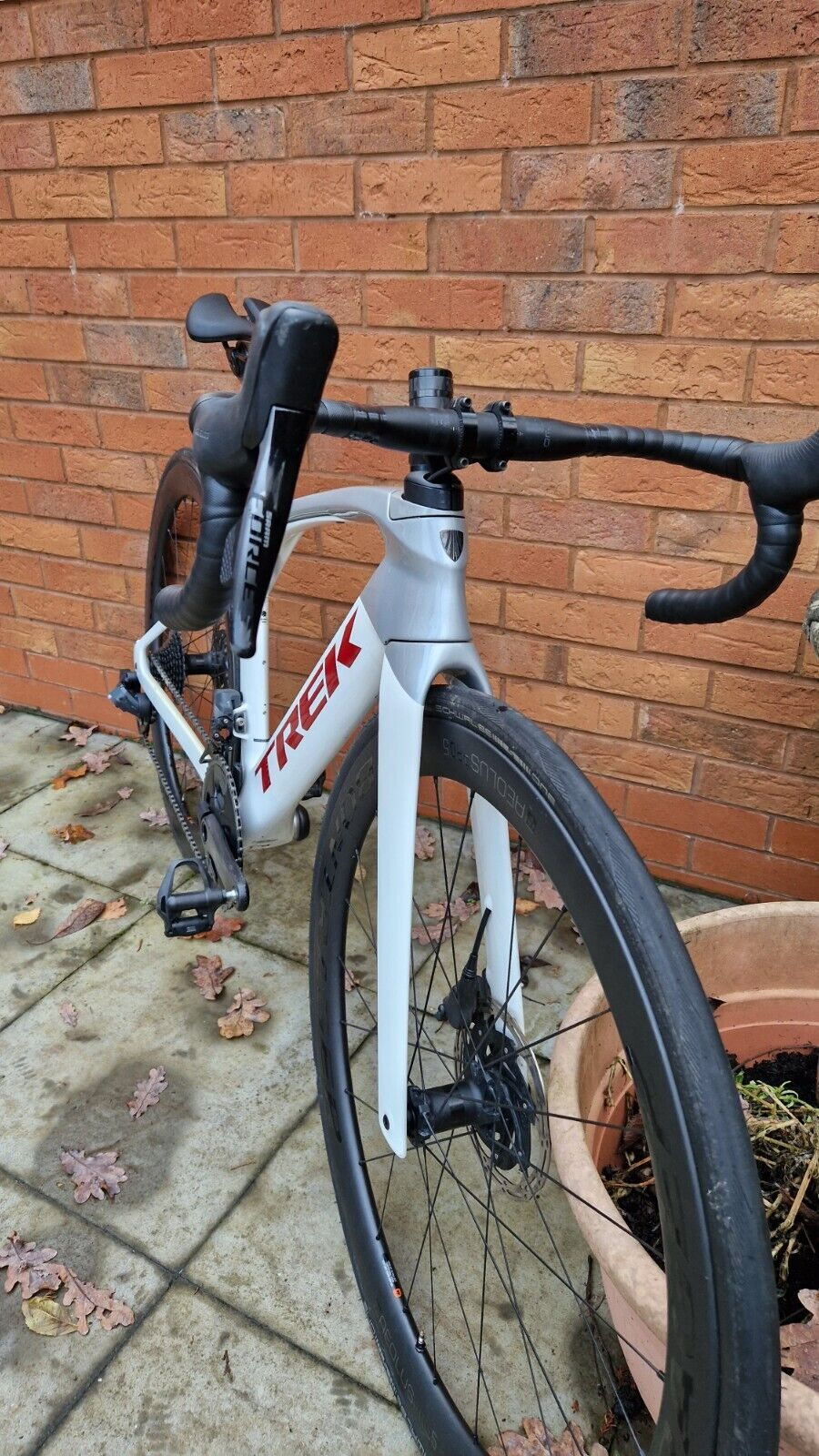 Trek Madone SL7 SRAM Force eTap AXS Aero Carbon Disc Road Bike 50cm - stunning