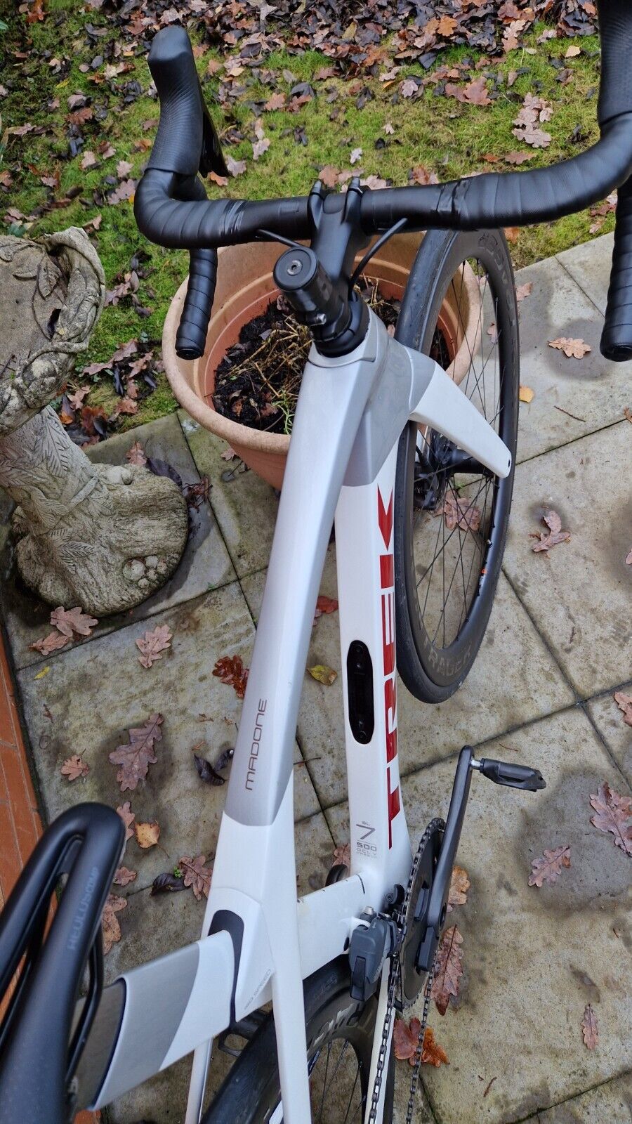 Trek Madone SL7 SRAM Force eTap AXS Aero Carbon Disc Road Bike 50cm - stunning